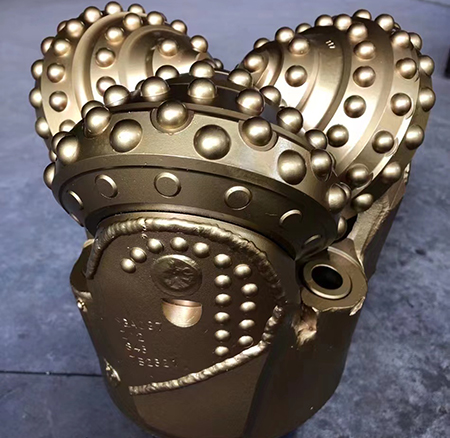 導孔鉆頭做好,發往河南礦山施工