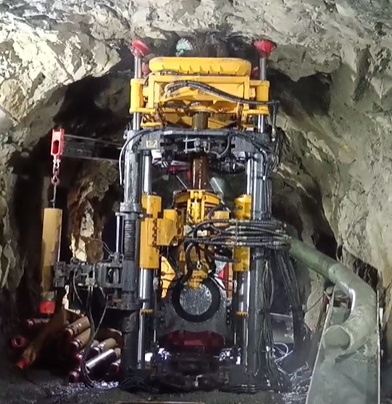 切割槽天井鉆機作業直徑700mm  