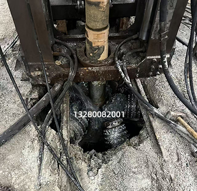 大鉆頭露出地面 大鉆頭露出地面